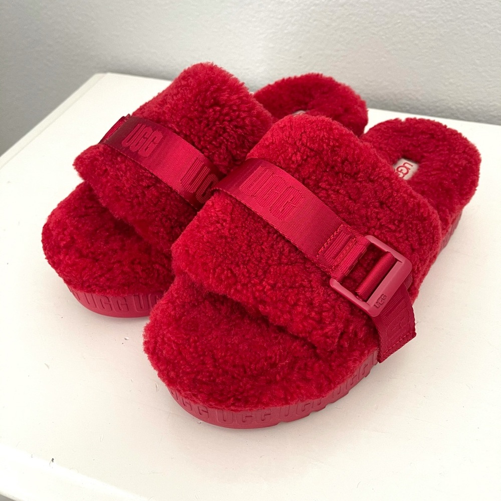 UGG Women's Fluffita Slippers